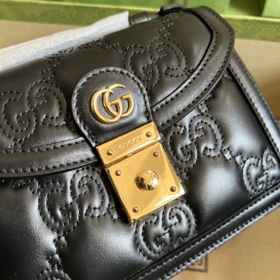 GUCCI Matelasse Leather Small Handbag Model: 724499